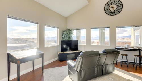 Mtn-View Haven with Hot Tub! 28 Mi to Mt Rose Ski - Foto 5