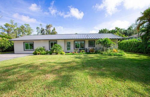 Naples Escape with Furnished Patio and Private Pool! - Photo 2