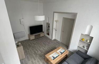 Superbe appartement rénové au centre de Forbach - Foto 1