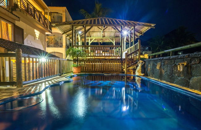 Sunset Villa - Photo 1