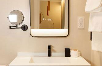 Blume Cruz Suites - Photo 18