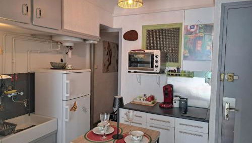 Très joli studio au calme dans le cœur du village - Foto 5