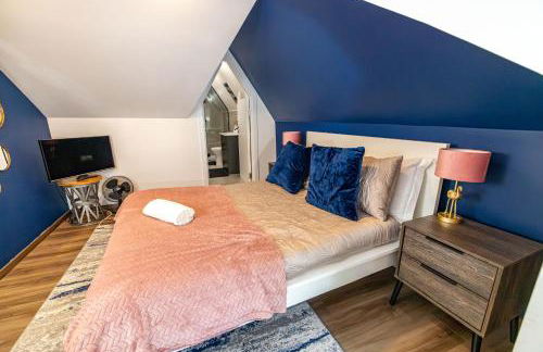 Modern 2-Bed Apartment - Near Train and Town - Parking Available - Foto 38