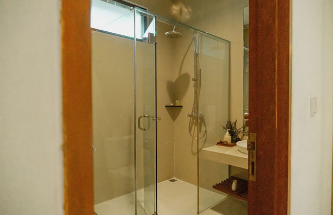 Ohara City View 5BR Villa Heated Pool and Billiard - Photo 25