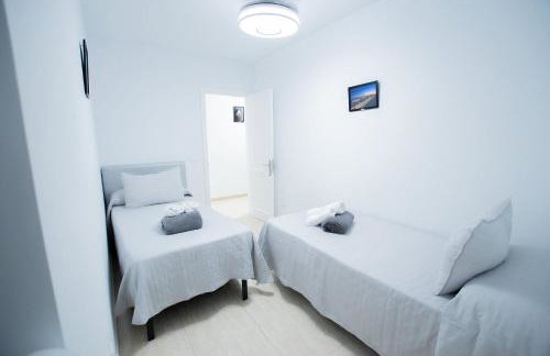 AriCentro - Casa Vacacional de 3 dormitorios cerca del aeropuerto - Foto 29