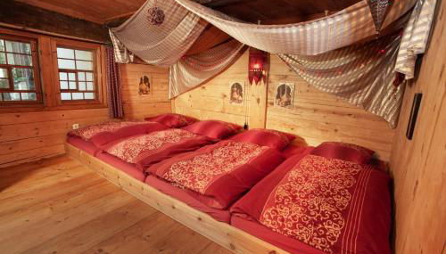 Historischer Vogtshof: eingezäunt | sonniger Garten | Kamin | Denkmalschutz - Foto 5