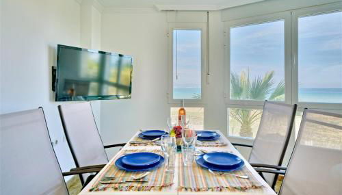 Apartamento Molinell 3A en primera línea del mar - Foto 4