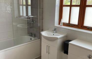 The Loft at Duffryn Mawr Self Catering Cottages - Photo 23