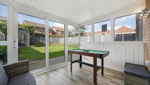 Stylish 4 Bed Trentham Retreat with Pool Table - Foto 3