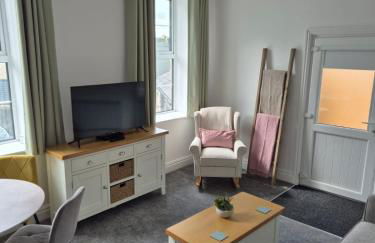 Dots Place 14 Darlington Road DL10 7AW - Foto 3