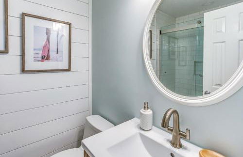 Salt and Light Oceanfront Condo with Pool and Elevator - Foto 15