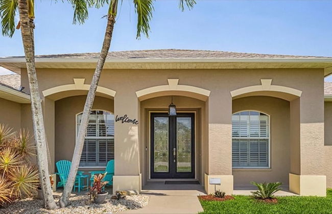 Family Friendly - Private Pool - Sleeps 10 - Foto 28