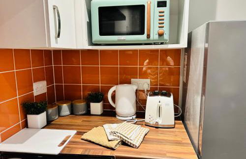 Comfy Studio Flat and Workspace near Ashton-U-Lyne Station - Foto 7