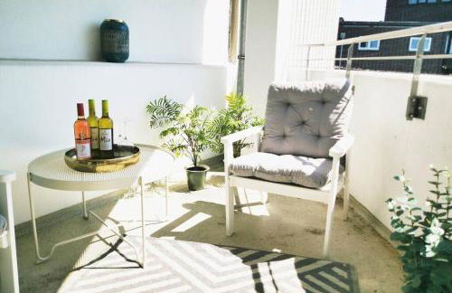 HH 04 by ROCKCHAIR - SUPERHOST Status - Modernes Apartment mit sonnigem Balkon & premium Boxspringbetten in Winterhude - Hamburg Top Geheimtipp - Foto 50