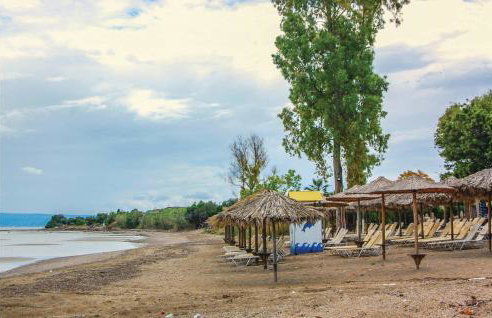 Two-Bedroom Holiday Home In Livanates - Foto 28