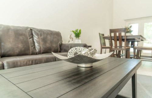 Large Family Home with Game Room - Foto 33