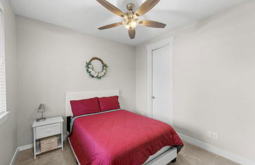 Modern Flagstaff Getaway with Mountain Charm. - Foto 21