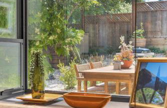 Serene Retreat with Hot Tub - Fire Pit - Deck - Foto 11