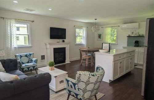 Tranquil Getaway Cottage in Charming, Bethel CT - Foto 16