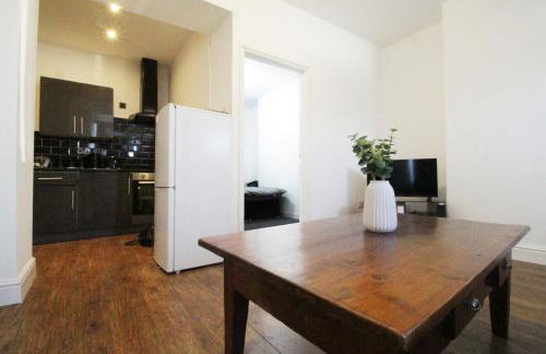 1 bedroom flat, next to Train ST - Foto 2