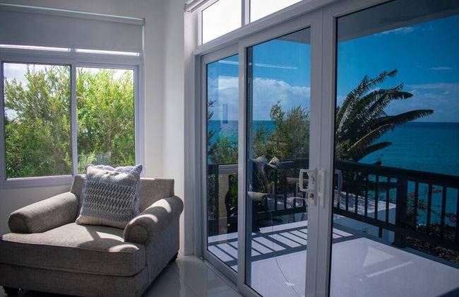 The W Villa 5 B R Oceanfront w Staff - Photo 17