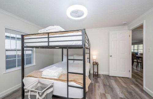 Stillwater Hollow - For 10! - Foto 37