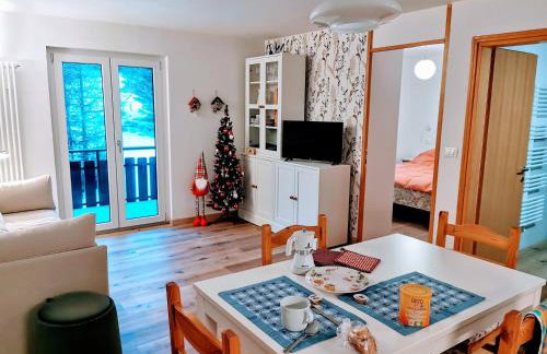 Casina Alpina trekking Passo S Pellegrino - Foto 2