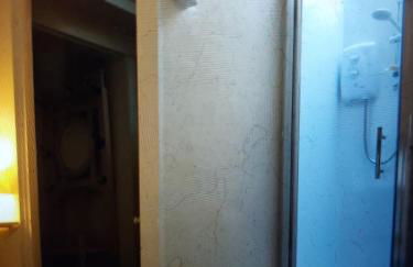 Apartment in the village of Moelfre - Photo 5