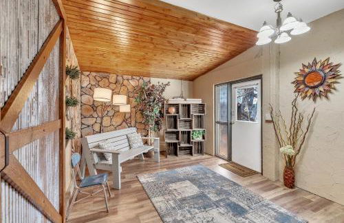 Downtown 2 Story Property 2 Bedroom Apts by RedAwning - Foto 2