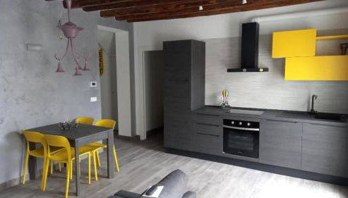 YELLOW GARDEN - Photo 3