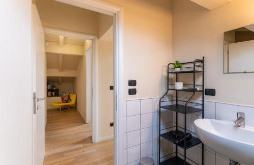 BolognaCentro 9 People Loft Private Lift and Terrace - Photo 28