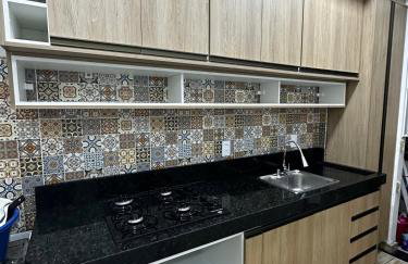 AP Reformado com área externa e vaga de garagem - Photo 1