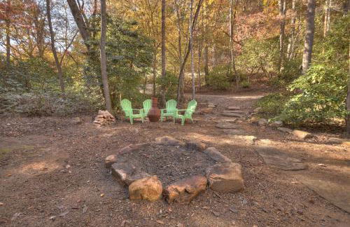 Happy Trout Hideaway - Creek Views Of Hot House Creek, Hot Tub, Outdoor Fire Pit, Cozy Atmosphere - Mineral Bluff, GA - Foto 37