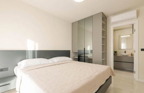 Panoramica apartment w balcony and swimming pool - Foto 23