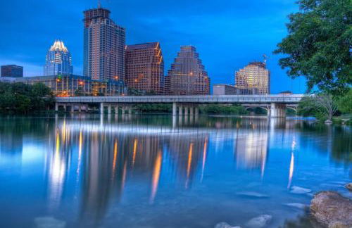 Lux, Spacious 2B Penthouse w/ Stunning Views - Foto 16