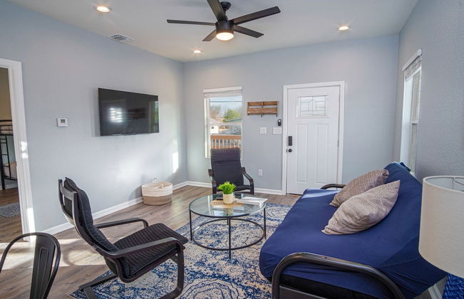 Downtown Dream Home Spacious 4br/2ba Sleeps 12! - Foto 14