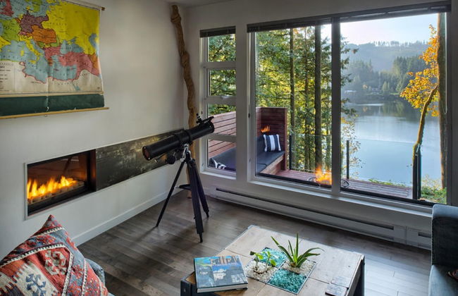 83MF - Lakeside - Hot Tub - WIFI - BBQ - Dock - Sleeps 4 NO PETS - Foto 2