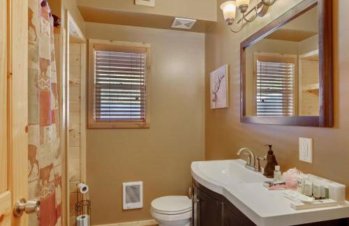 Rimfire Refuge by KABINO Hot Tub Fire Pit Sauna PS3 Grill WiFi Loft - Foto 21