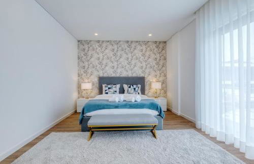 Vita Portucale ! Chic Luxe Villa with Saltwater Pool - Foto 5