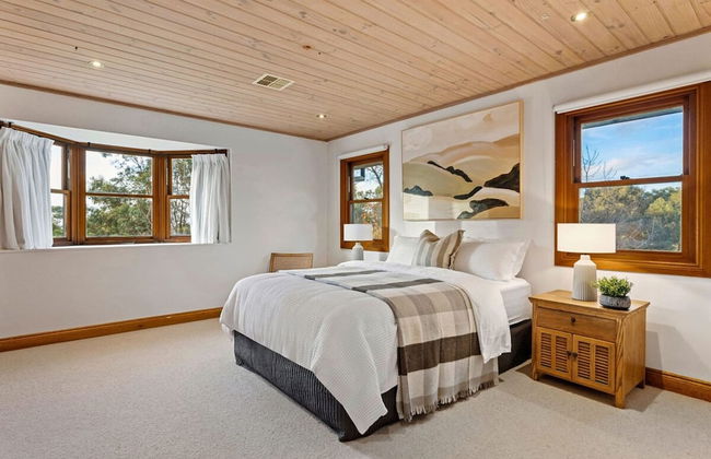 The Peninsula Chateau Lodge-inspired Luxury - Photo 20