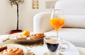 - LA SUITE DELOS - JACUZZI 2 PLACES - CENTRE VILLE A PIED - LIT QUEEN SIZE - PARKING PRIVÉE - WIFI - City Center within walking distance - - Foto 9