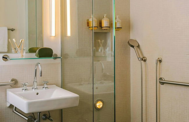 Chambers Hotel Central Park South, Sonder by Marriott Bonvoy - Photo 51