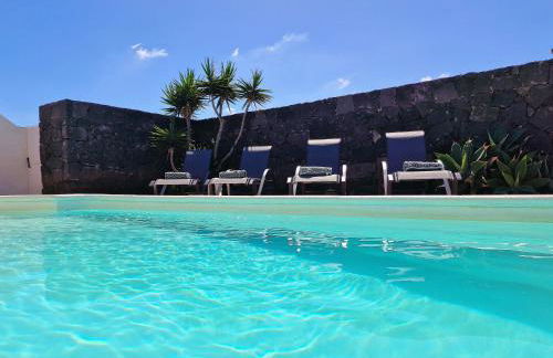 Casa Lagarto heated pool aircon central Playa Blanca - Foto 6