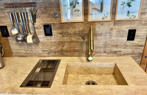 Ed Saint Moritz, Flat 01 com Garagem, SHN no Coração de Brasília - Foto 17