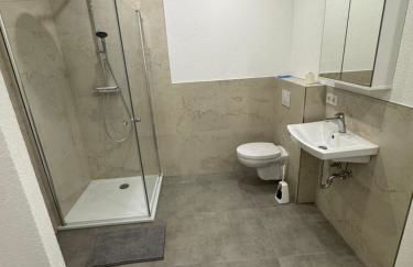 Kernsanierte Monteurwohnung für 5 Personen - Foto 14