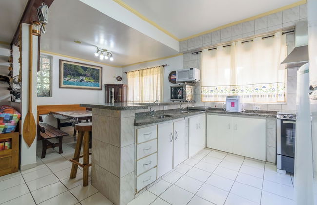 Casa piscina e lazer 50m praia Lagoinha - Foto 9