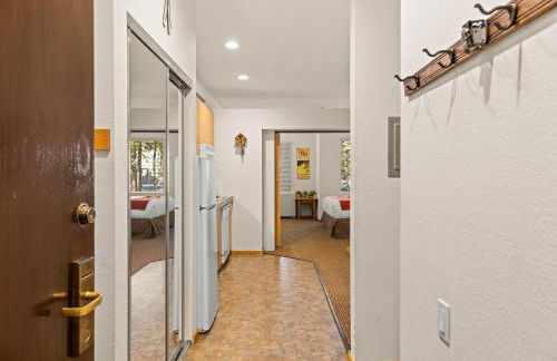 Palisades Tahoe Lodge Rentals Studio #144 - Foto 6