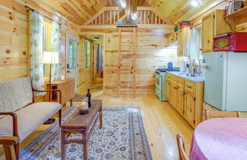Marlinton Cabin Rental with Greenbrier River Access! - Foto 8