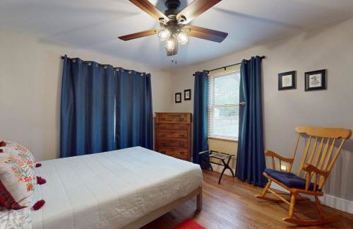 Four Bedrooms & a Beach - Photo 12