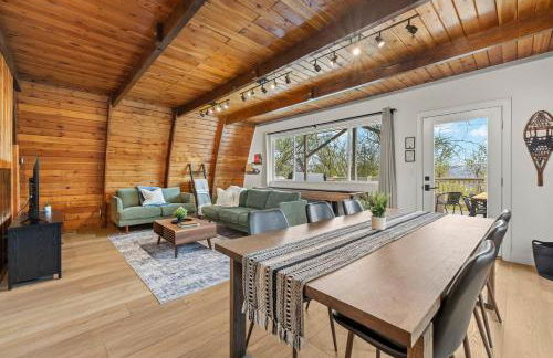 Cozy Mtn Cabin - Epic Views - Hot Tub - Fire Pit - Foto 8